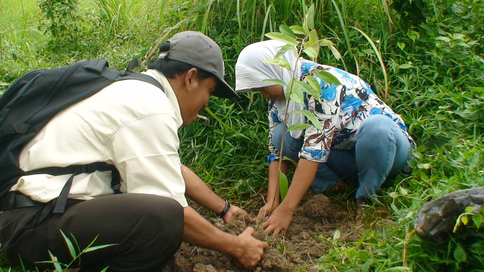 Memberdayakan Sekaligus Melestarikan Alam