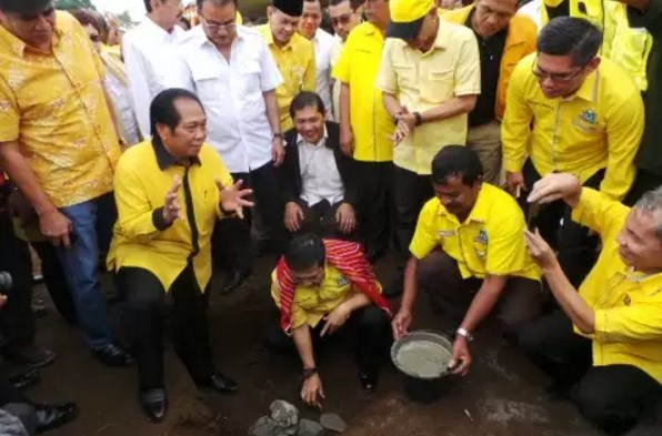 Golkar Sumbang Dana Rp 5 M untuk Pengungsi Sinabung Saat Safari Ramadan